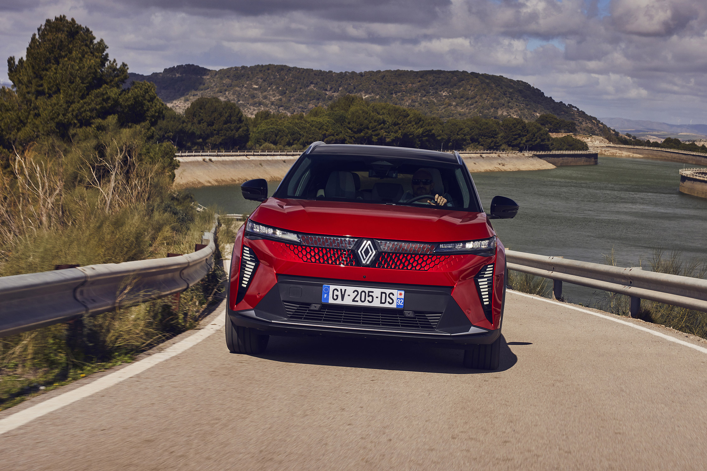 Essai RENAULT Scénic E-Tech 220 - MotorGreen
