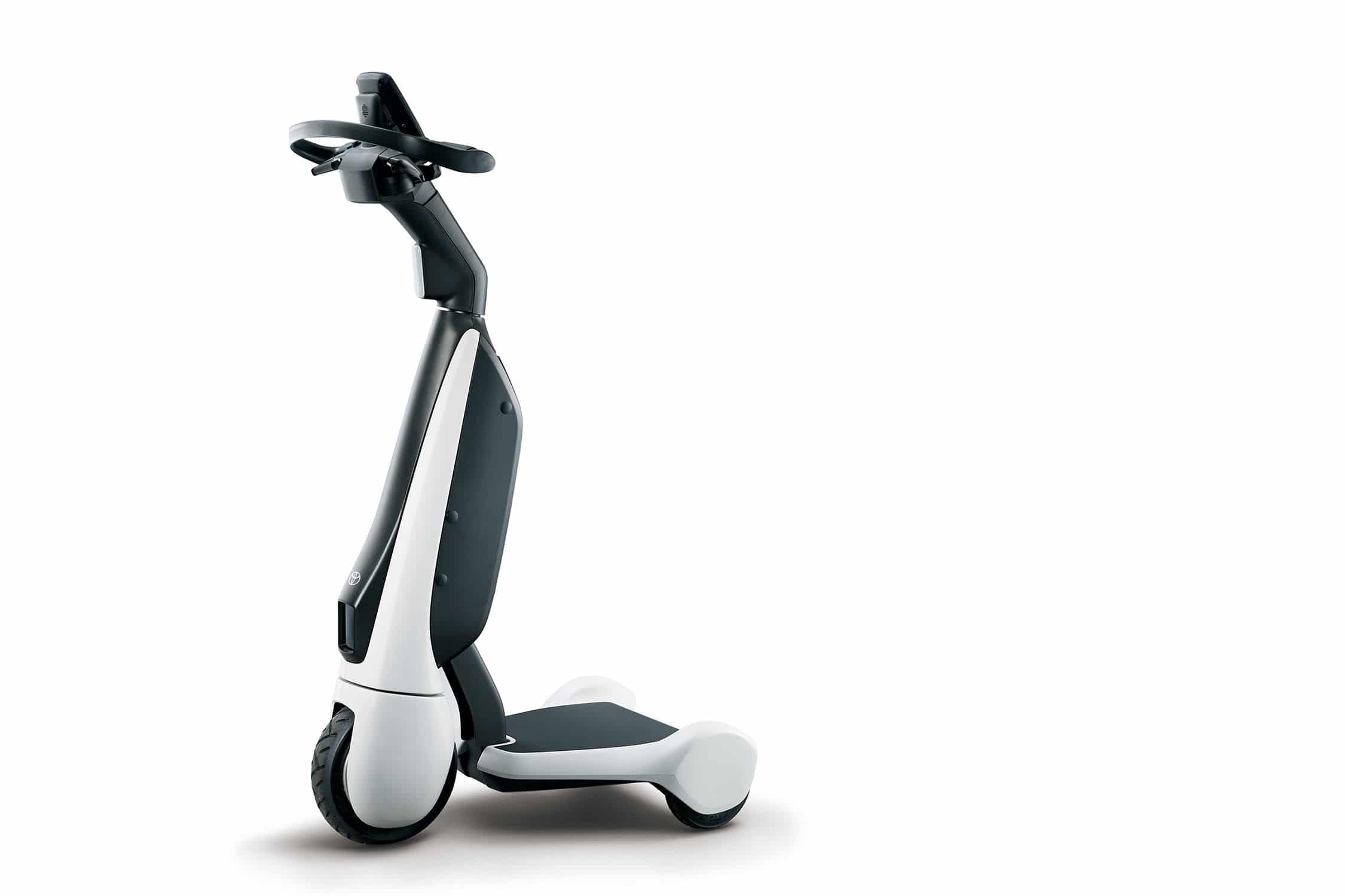 C + walk T, l'étrange tricycle électrique de Toyota