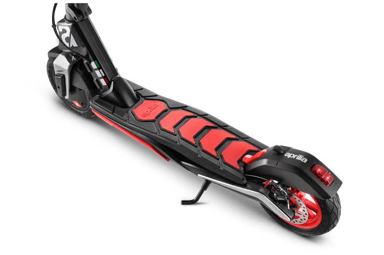 Trottinette Électrique Aprilia ESR1 - Moteur 350W, Châssis Magnésium, Autonomie 30km