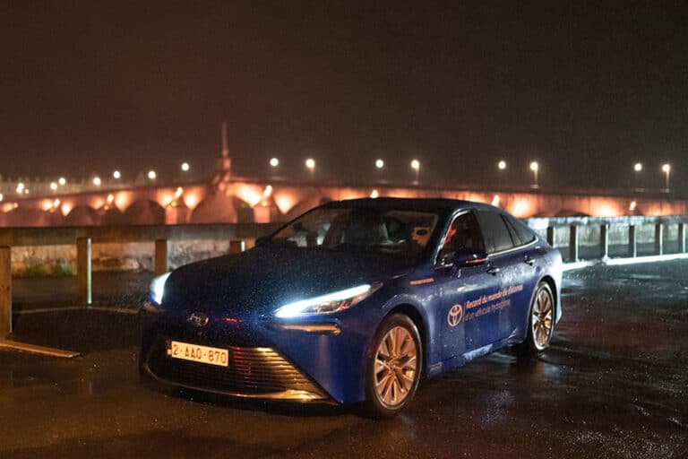 1000-km-avec-un-plein-un-nouveau-record-pour-la-toyota-mirai-23128-3-1.jpg