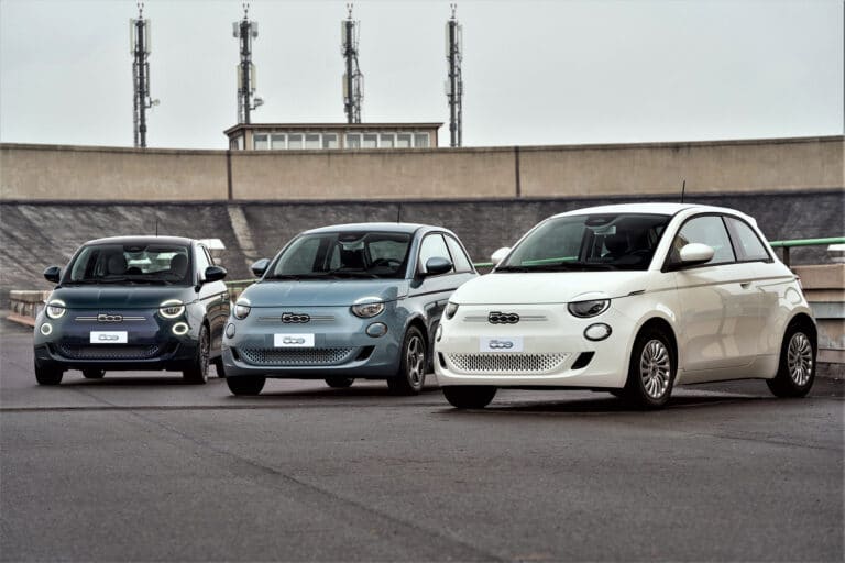 alexa-prend-place-a-bord-de-la-fiat-500e-22320-1-1.jpg