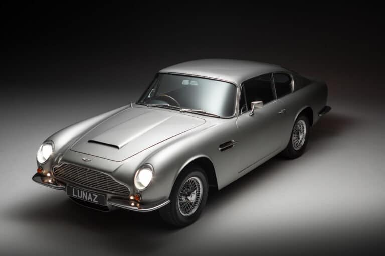 aston-martin-db6-23680-6-5.jpg