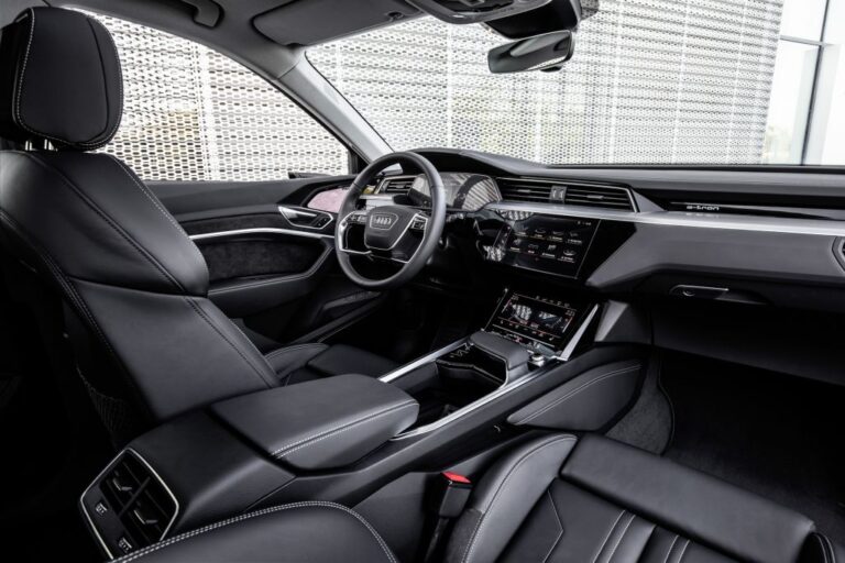 audi-e-tron-55-quattro-360-ch-128751-1.jpg