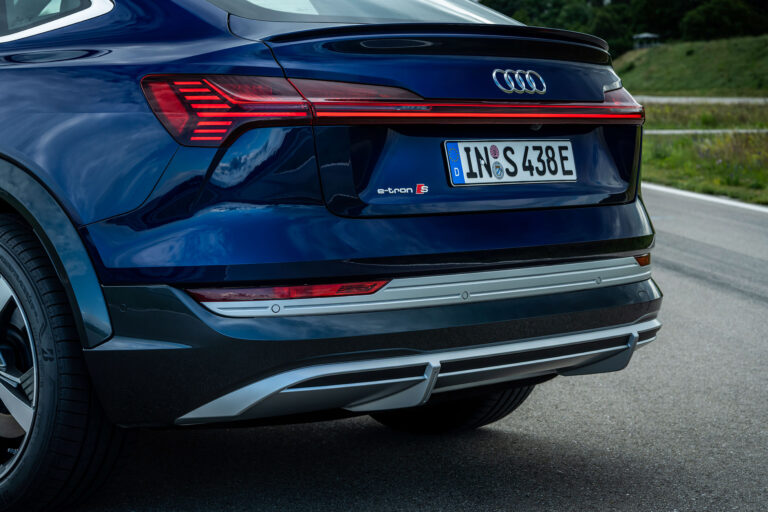 audi-e-tron-s-sportback-508-ch-133019-3.jpg