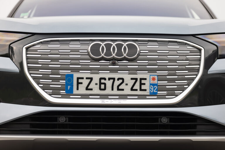 audi-q4-50-e-tron-quattro-133182-5.jpg