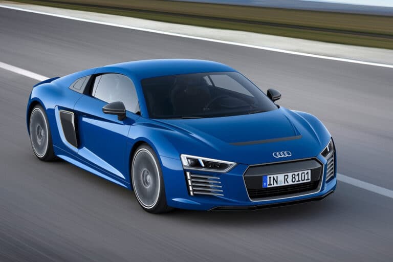 audi-une-r8-electrique-en-vue-18225-1-1.jpg