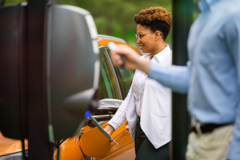 barometres-evbox-de-la-mobilite-la-charge-rapide-au-coeur-du-developpement-de-l-electrique-22201-2-1.jpg