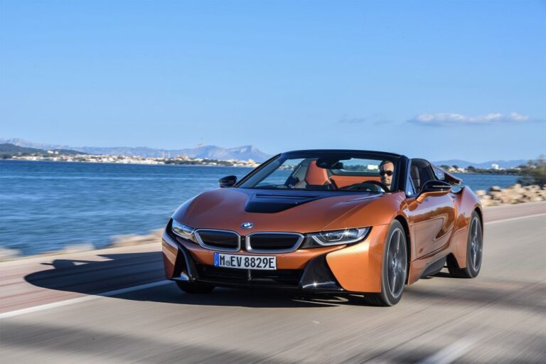 bmw-i8-i12-374-ch-122196-1.jpg