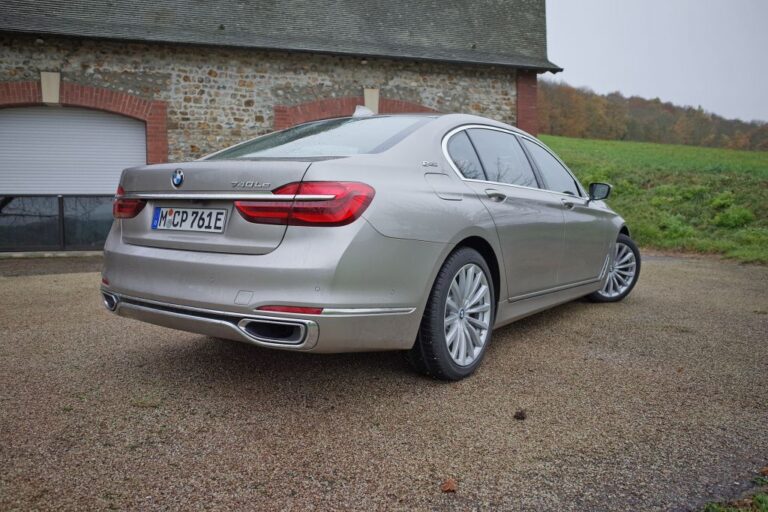 bmw-serie-7-g12-lci-740le-xdrive-110849-1.jpg