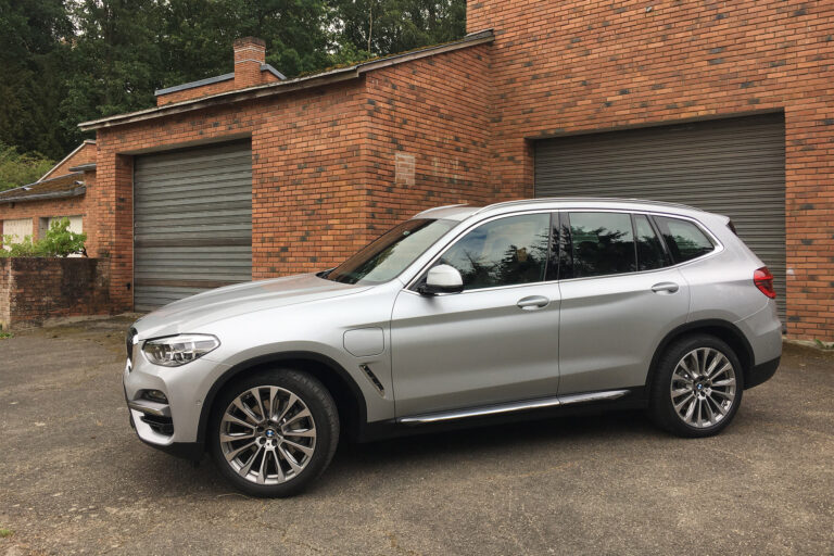 bmw-x3-g01-xdrive30e-128952.jpg