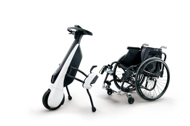 c-plus-walk-t-l-etrange-tricycle-electrique-de-toyota-23718-3-1.jpg