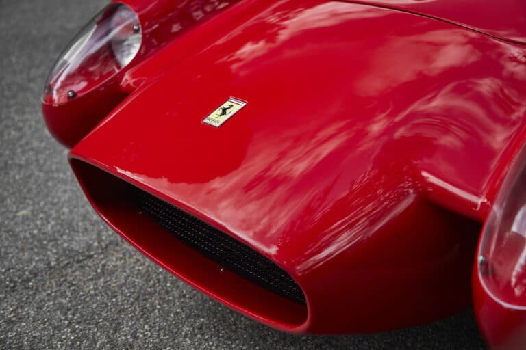 ferrari-250-23370-7-1.jpg