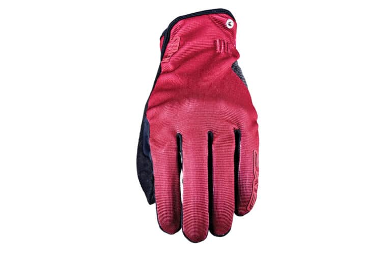 five-gloves-a-l-assaut-de-la-ville-23349-7-1.jpg