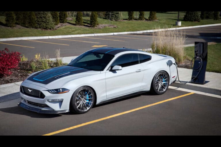 ford-mustang-vi-2015-20233-1-1.jpg