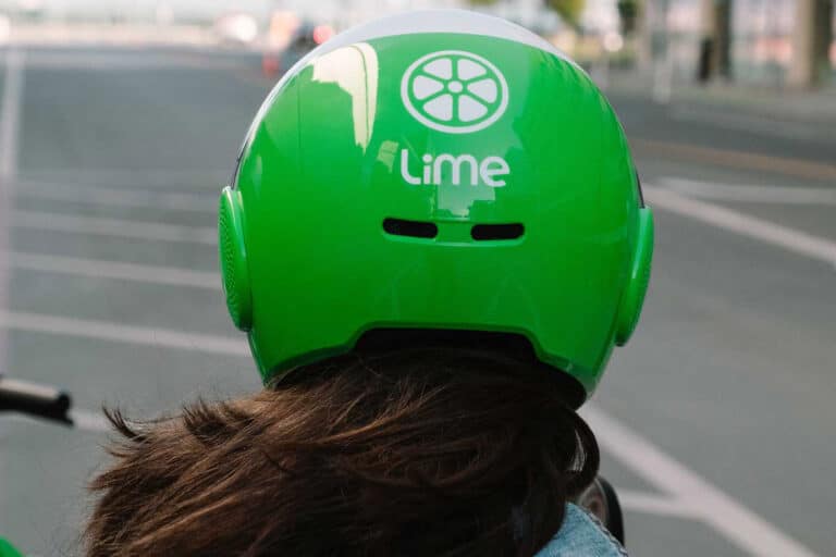 lime-passe-au-scooter-electrique-bien-sur-22440-1-1.jpg