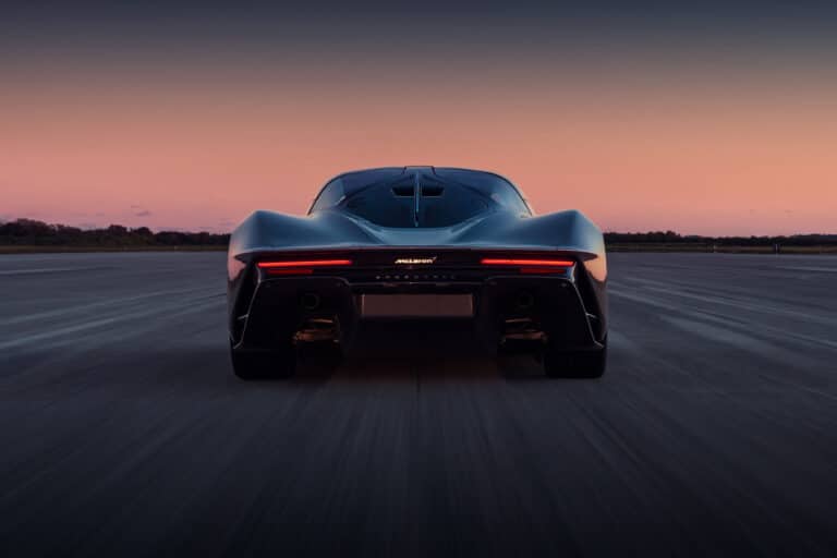 mclaren-speedtail-21080-2-1.jpg