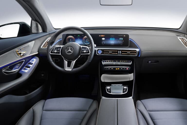 mecedes-benz-eqc-suv-electrique-18216-6-1.jpg