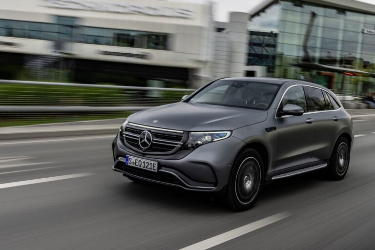 mercedes-eqc-408-ch-126140-2.jpg