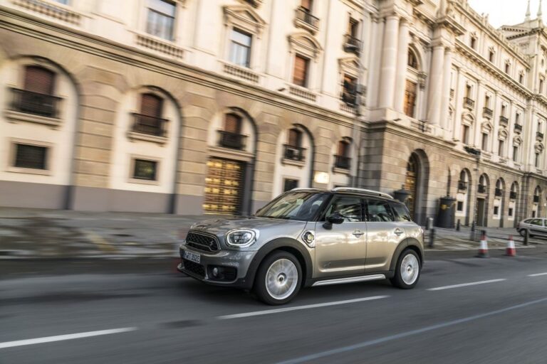 mini-countryman-f60-cooper-se-all4-224-ch-114050.jpg
