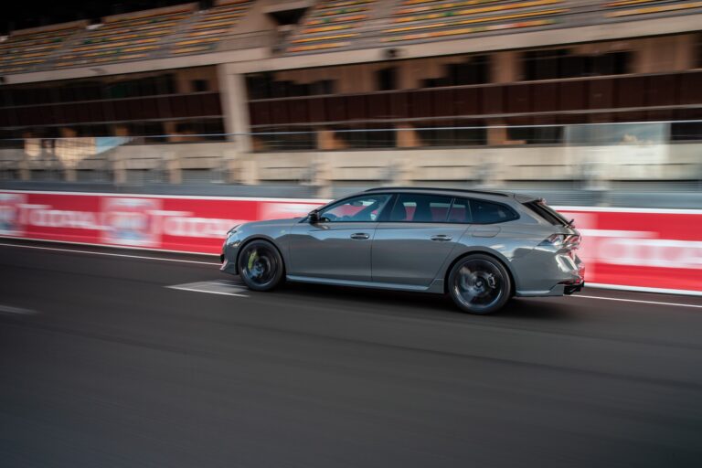 peugeot-508-sw-2-peugeot-sport-engineered-131462.jpg