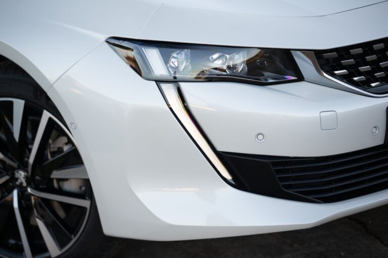 peugeot-508-sw-hybrid-225-e-eat8-127315.jpg