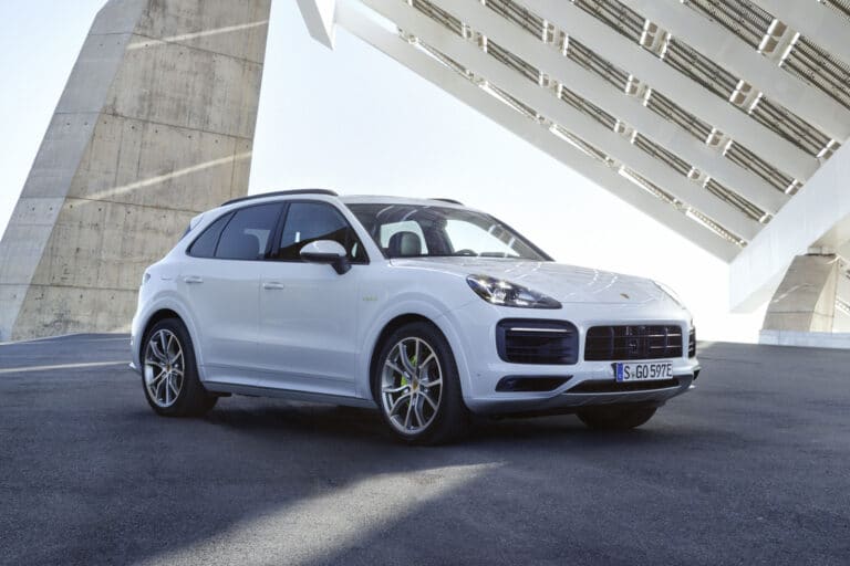 porsche-cayenne-17619-1-1.jpg