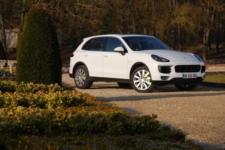 porsche-cayenne-ii-958-s-e-hybrid-3-0-v6-93040-2.jpg