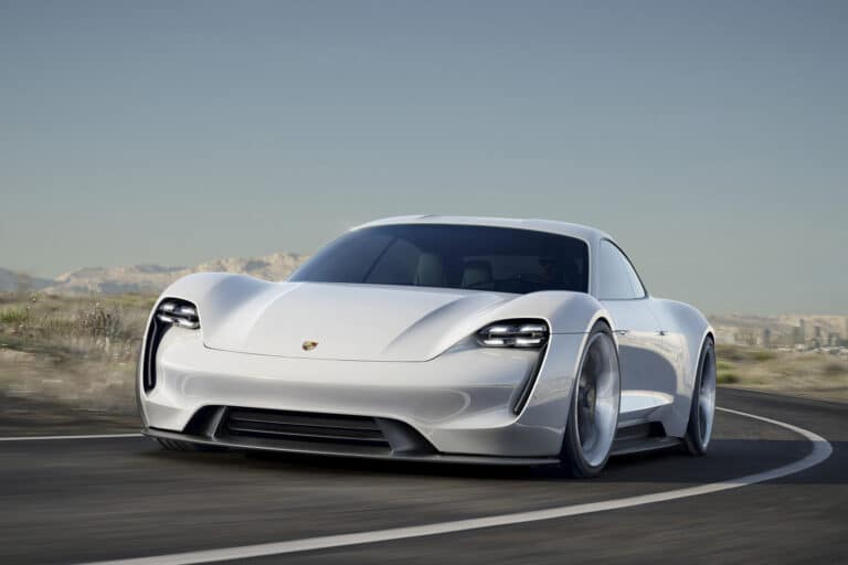 porsche-mission-e-15802-2-1.jpg