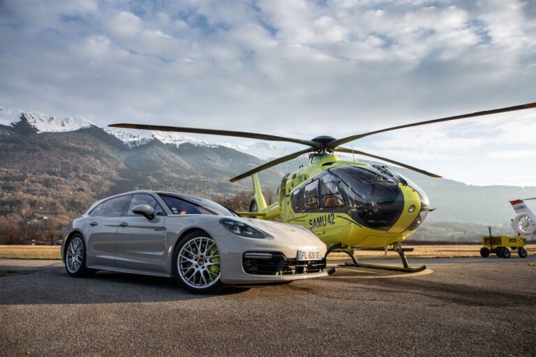 porsche-panamera-sport-turismo-turbo-s-e-hybrid-127369.jpg