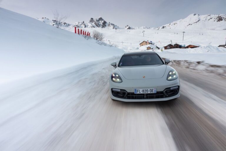 porsche-panamera-sport-turismo-turbo-s-e-hybrid-127380.jpg