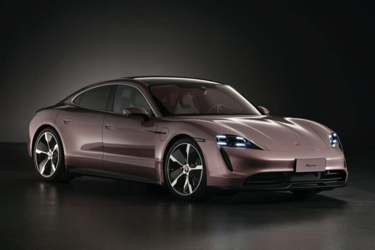porsche-taycan-21364-1-1.jpg