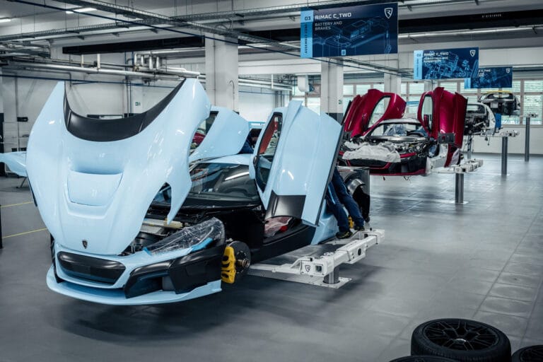 rimac-c_two-22205-1-1.jpg