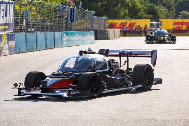 roborace-premiere-demonstration-15522-1-1.jpg