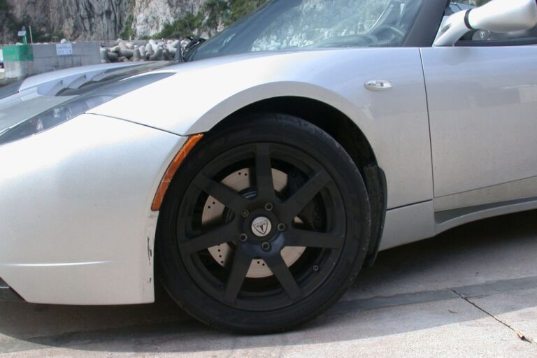 tesla-roadster-signature-250-61362.jpg