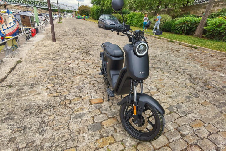 test-niu-gt-pro-un-scooter-electrique-fun-et-urbain-21494-1-1.jpg