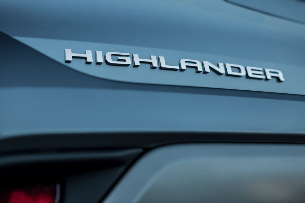 toyota-highlander-4-2-5-hybrid-248-ch-131952.jpg