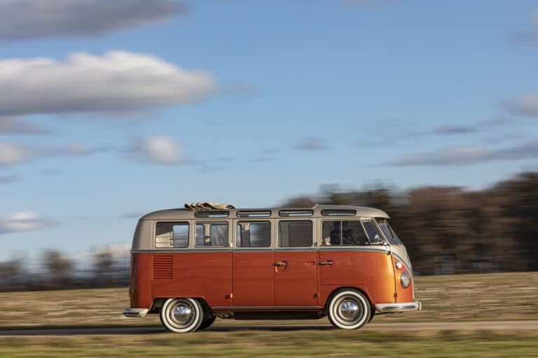 volkswagen-combi-20884-5-1.jpg