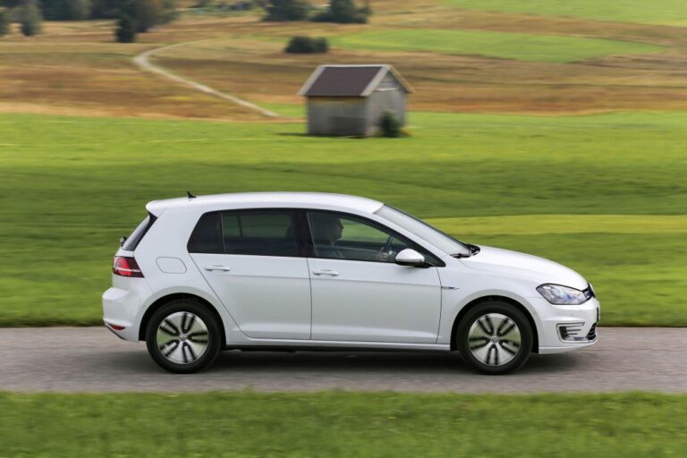 volkswagen-golf-vii-gte-1-4-tsi-plug-in-hybrid-89179.jpg