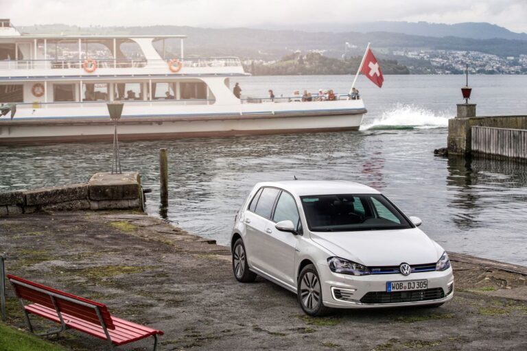 volkswagen-golf-vii-gte-1-4-tsi-plug-in-hybrid-89182-1.jpg