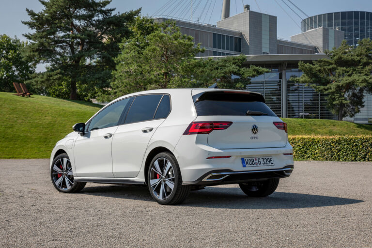 volkswagen-golf-viii-gte-245-ch-132655-2.jpg