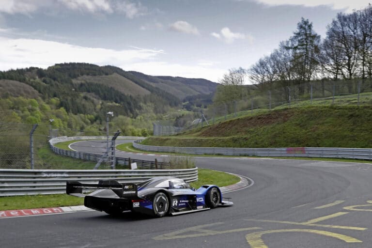 Volkswagen ID. R completes its first test on the Nordschleife