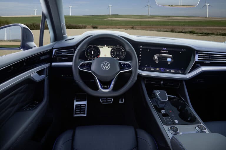 volkswagen-touareg-20746-3-1.jpg