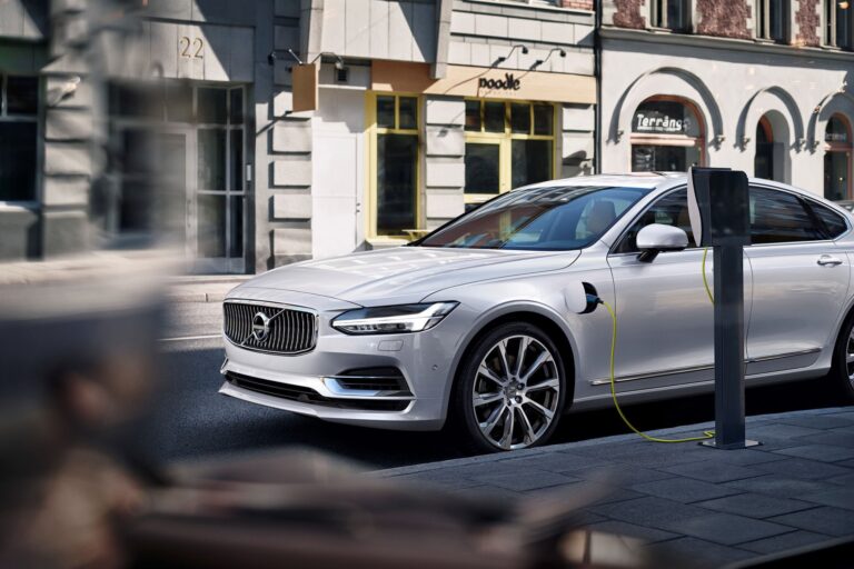 volvo-et-la-recharge-normalisee-13807-1-1.jpg