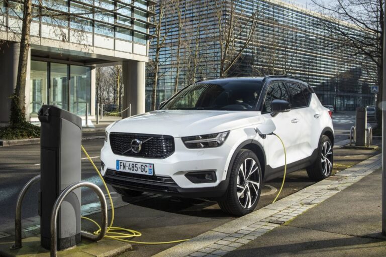 volvo-xc40-t5-twin-engine-262-ch-127839.jpg