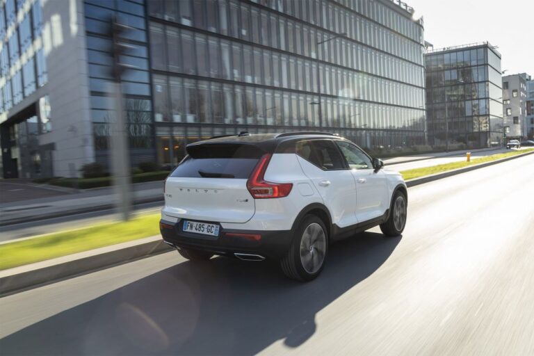 volvo-xc40-t5-twin-engine-262-ch-127847-1.jpg