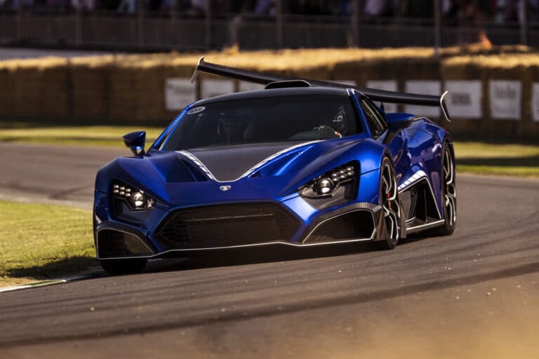 zenvo-prepare-une-hypercar-hybride-23553-1-1.jpg