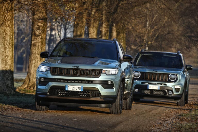 jeep-renegade-et-compass-e-hybrid-vers-une-offre-100-pour-100-electrifiee-24199-2.jpg