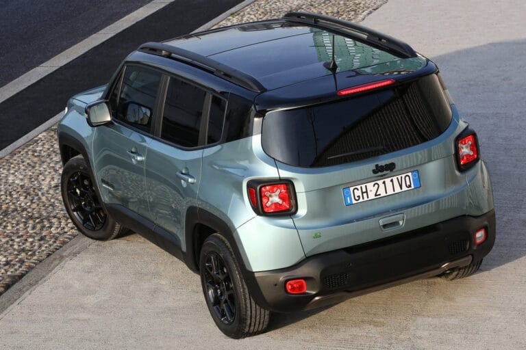 jeep-renegade-et-compass-e-hybrid-vers-une-offre-100-pour-100-electrifiee-24199-4.jpg