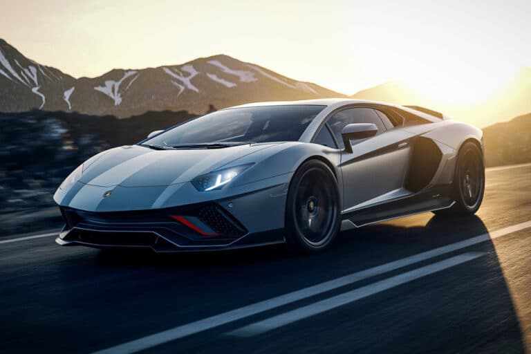 lamborghini-un-premier-modele-hybride-attendu-en-2023-24178-1.jpg