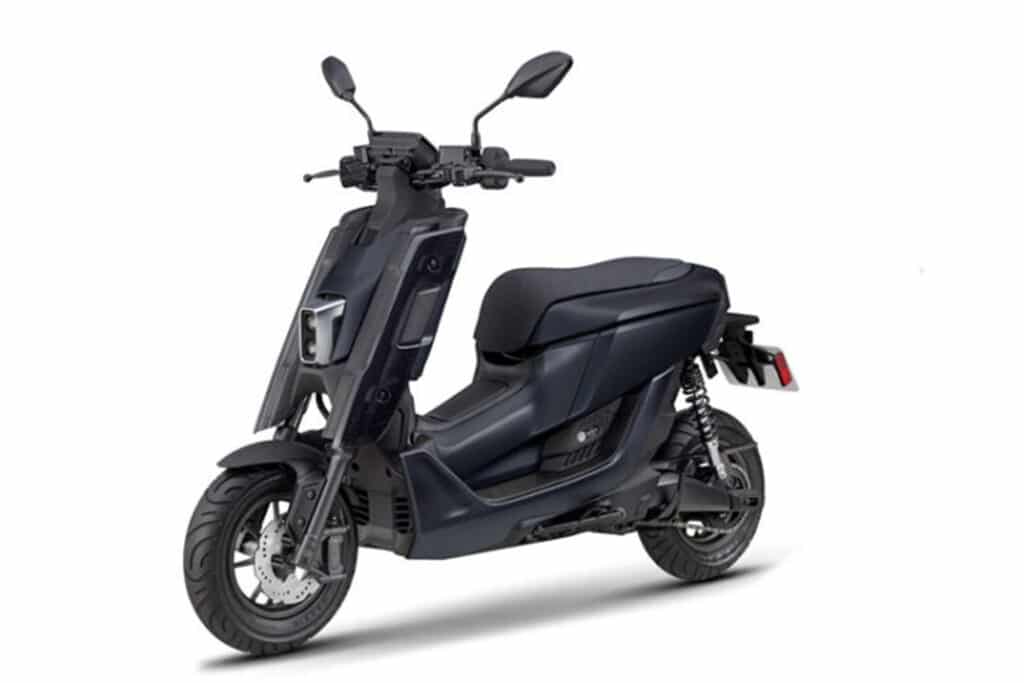 yamaha-lance-un-scooter-electrique-a-batterie-interchangeable-24163-5.jpg